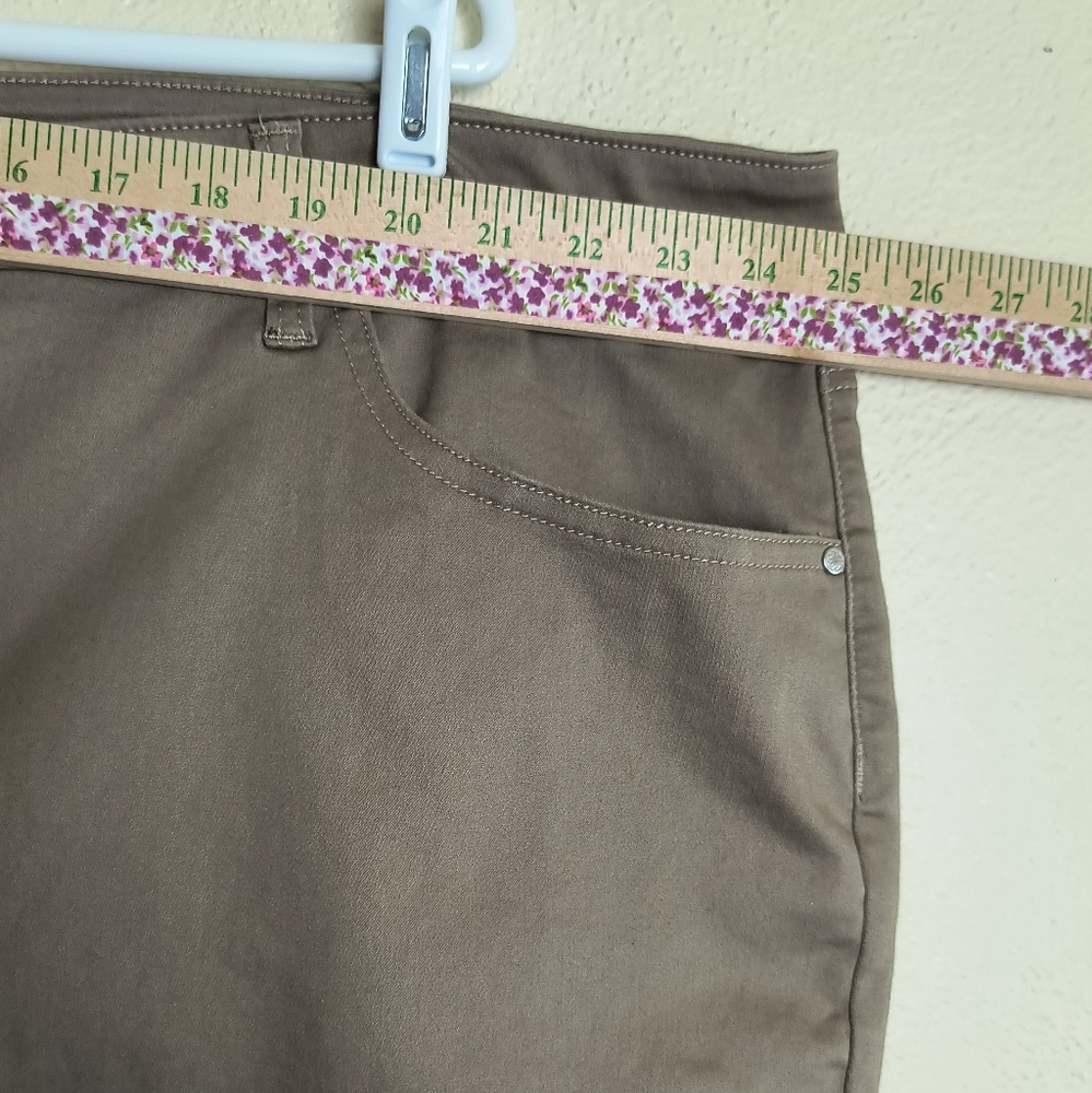 Catherines Brown Chinos Versatile Cotton Blend Plus Size 32W Casual - Picture 3 of 11